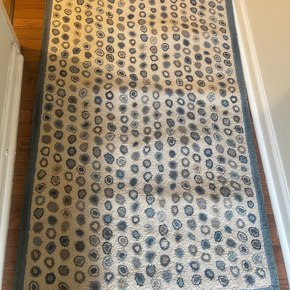 Cat's Paw Hand Micro Hooked Wool Rug by Annie Selke - Picture 3 of 9